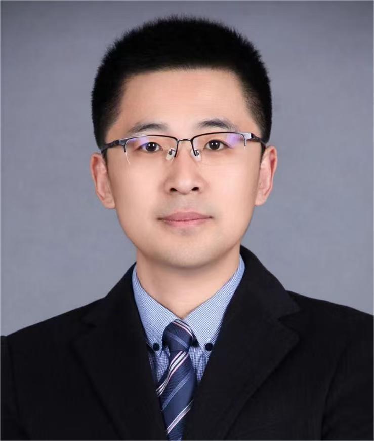 <center>Chun-Zhong Li</center> <center>(李春忠)</center>